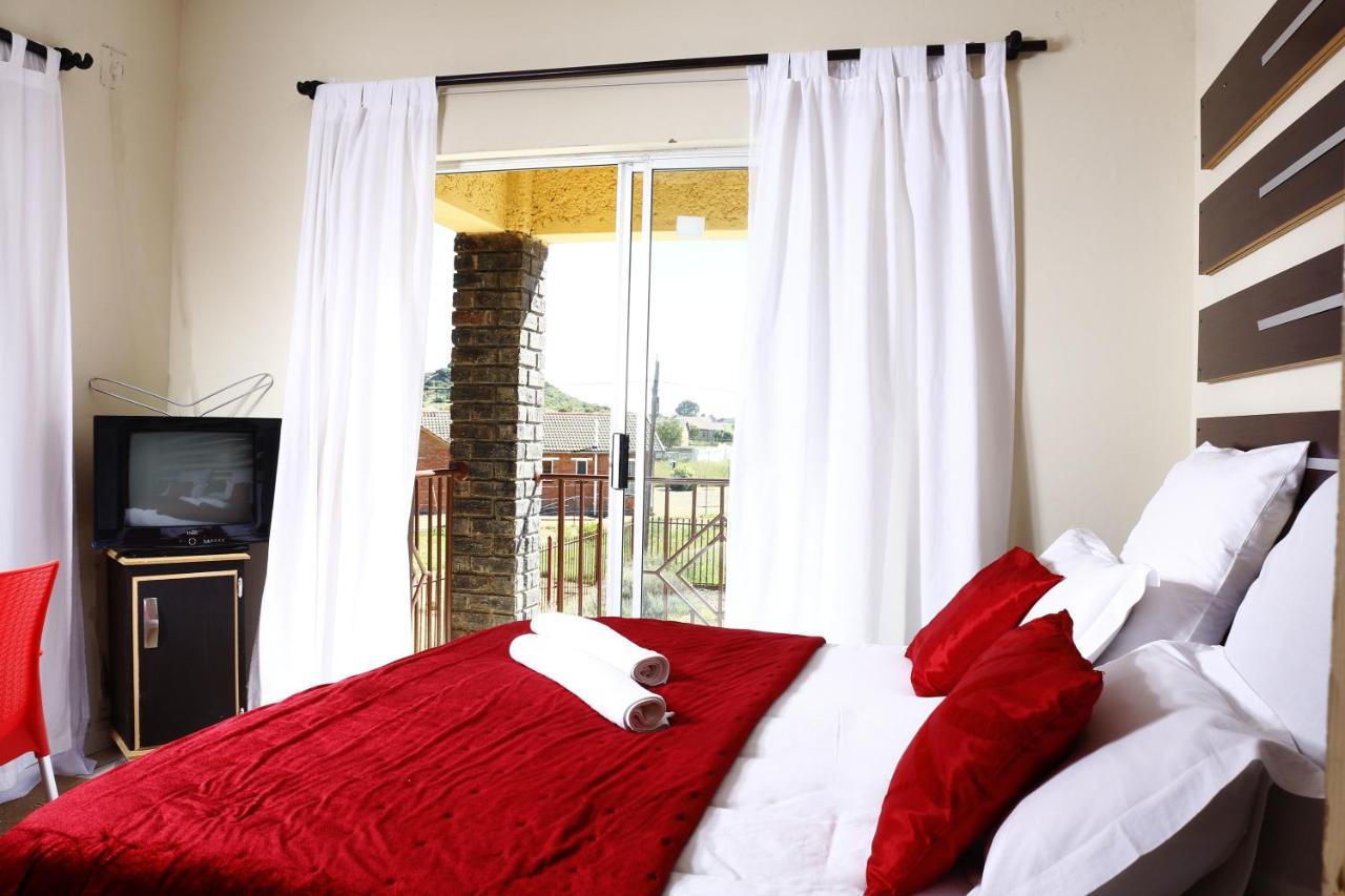 בלומפונטייין Baobab Tree Guest House חדר תמונה